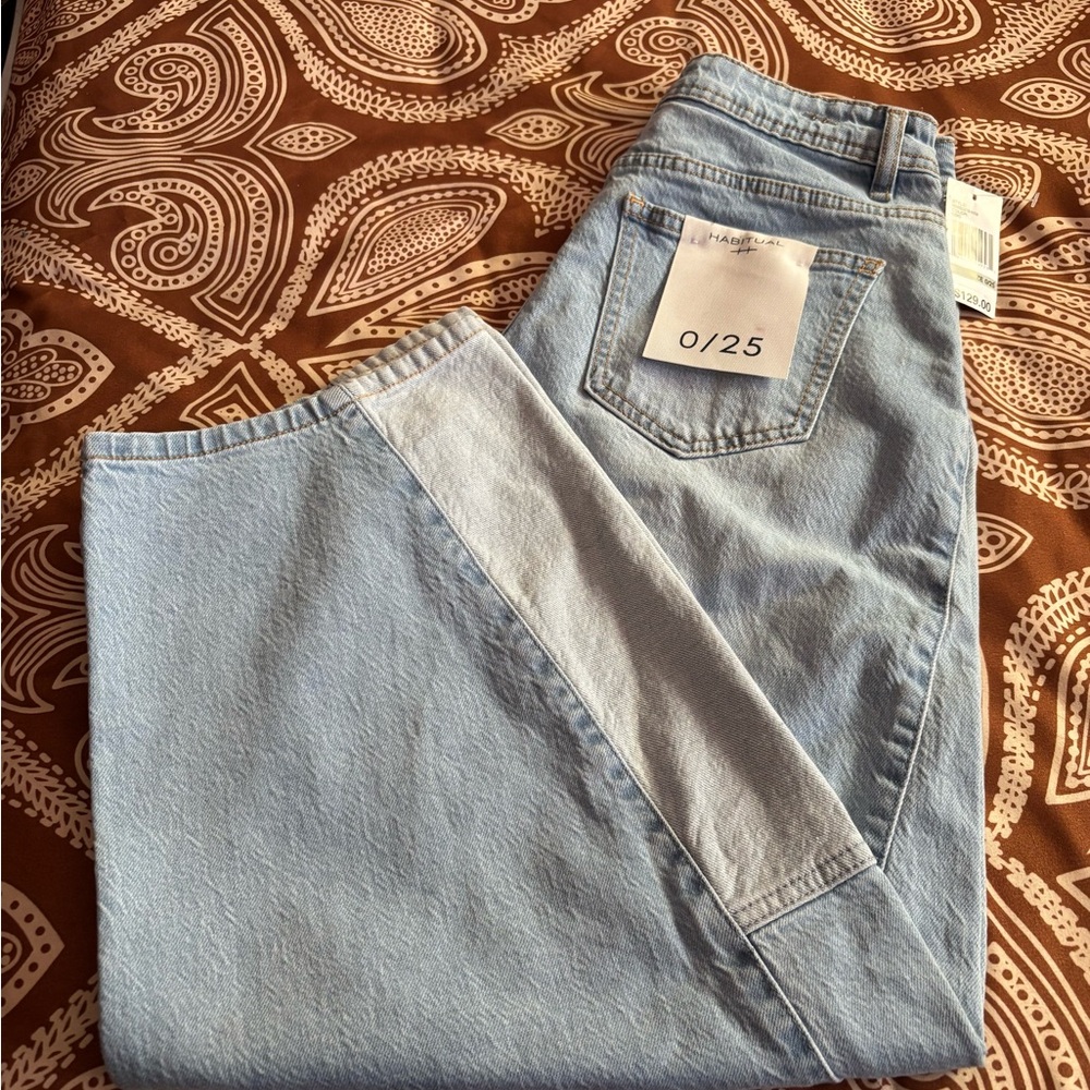 HABITUAL Relaxed Barrel Crop Jeans | Size 25 - Picture 6 of 12